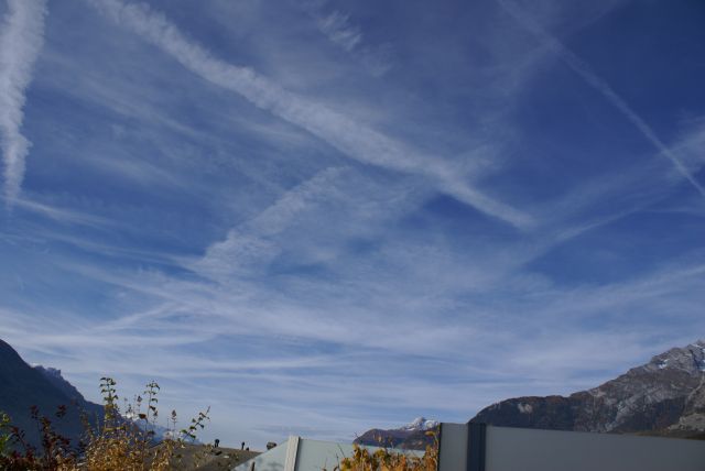 THEY ARE KILLING US WITH CHEMTRAILS IN SWITZERLAND!!!! Dsc01210