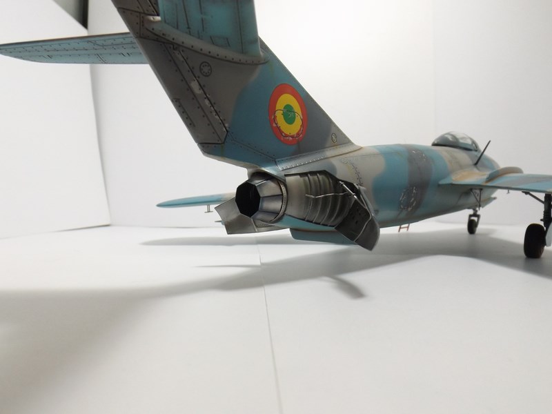 Mikoyan-Gourevitch MiG-17 F au 1/32 Dscf1013