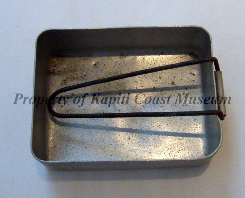 Question about Canadian WWII Mess Tins... - Page 2 Belong11