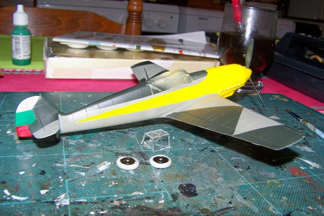 1/48 Me 109 E4 (1939) Airfix - Page 2 100_8928