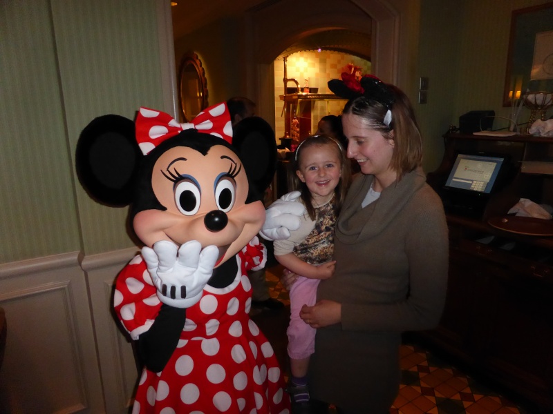 Après plusieurs séjours dont 3 au New york (tr) et un fabuleux voyage à WDW, la famille liègeoise est de retour à DLP... au DHL!!!!(dernier tr en vidéo) - Page 14 P1000629