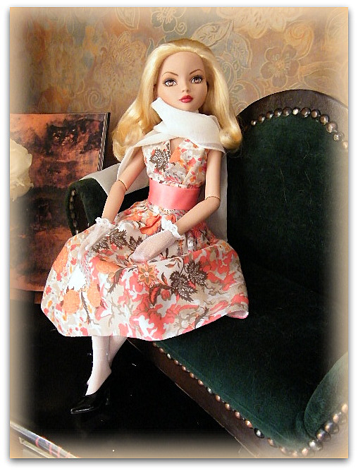 Mes poupées Ellowyne Wilde. De nouvelles photos postées régulièrement. - Page 10 01236