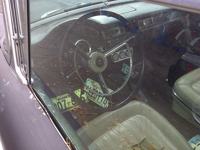 Ford Mustang + 1957 Ford Fairlane - auf dem Parkplatz "schnappgeschossen" 1017