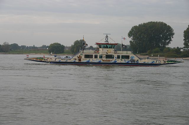 Kleiner Rheinbummel in Düsseldorf Kaiserswerth am 11.10.14 1fb10