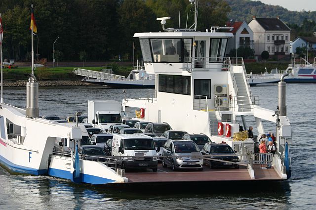 Kleiner Rheinbummel in Leutesdorf und Linz am 15.10.14 2fyhjr12