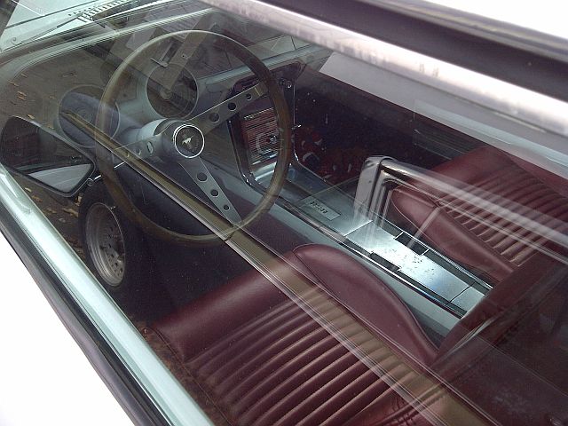 Ford Mustang + 1957 Ford Fairlane - auf dem Parkplatz "schnappgeschossen" 641