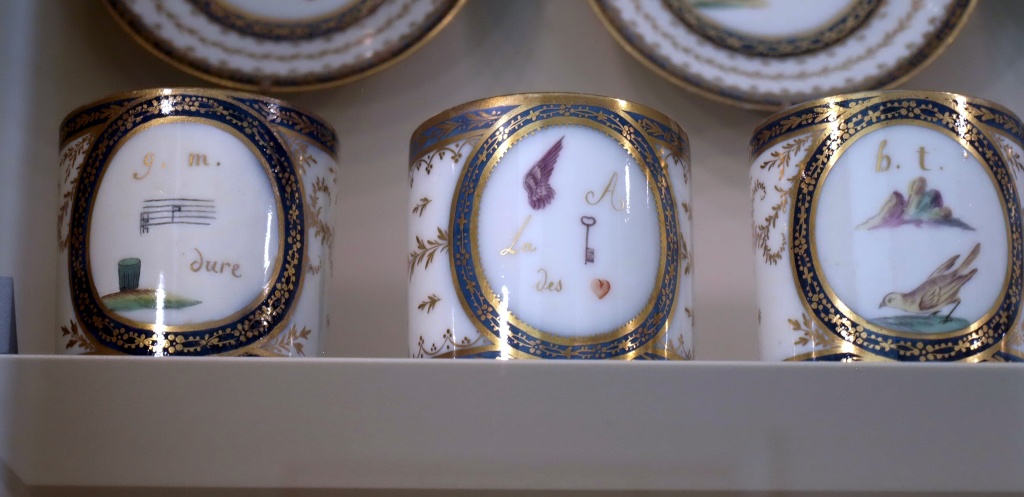 Porcelaines de Vincennes et de Sèvres 27-10_17