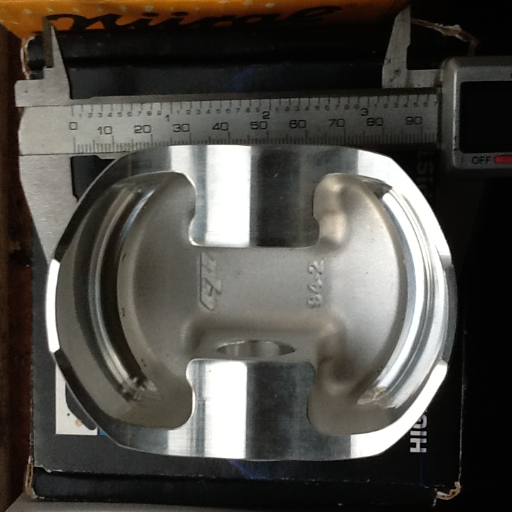 Refabrication piston 93,5mm pour kit 600 rayer ou jpx.... Img_0311