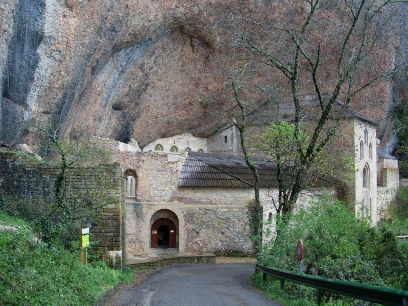 Un monastère sous la falaise: San Juan de la Peña - Province de Huesca - Espagne 113