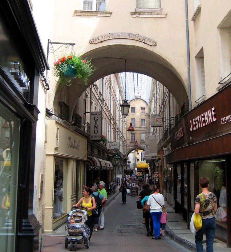 Les PASSAGES COUVERTS à Paris et autres villes du Monde 75023111