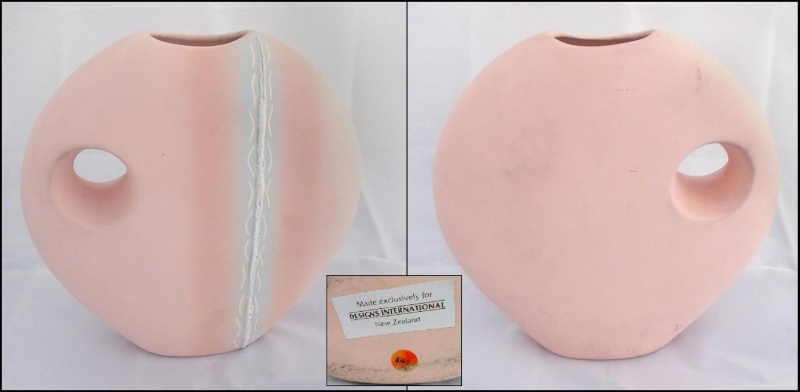 Pink Designs International NZ Vase. Is it NZ made? Dscn4312