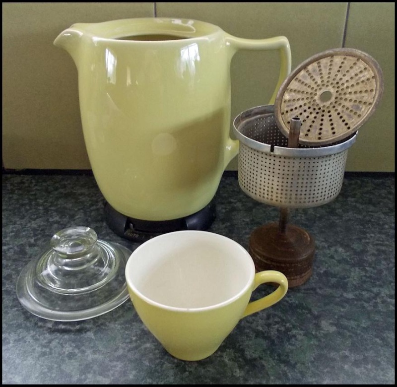 Crown Lynn / Russell Hobbs coffee perk? & Electric Jugs - Page 2 Dscn7033