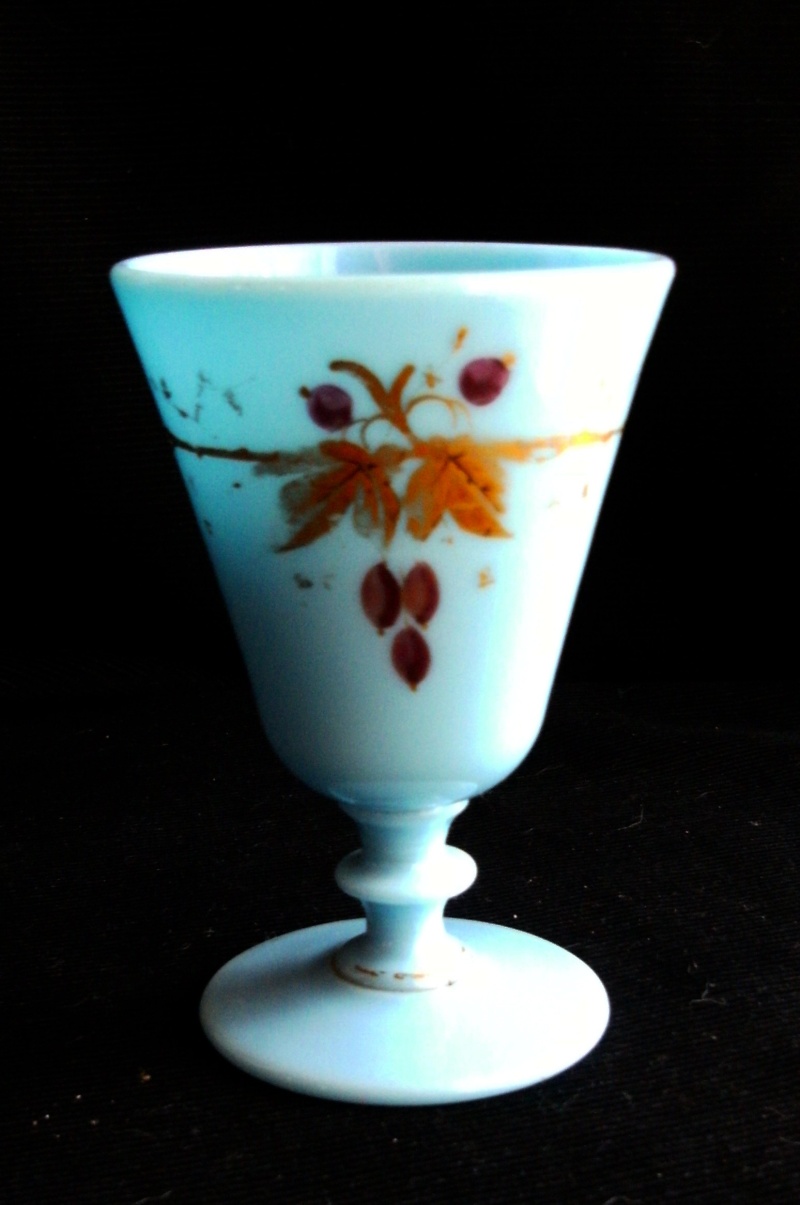 Verre en opaline de style Charles X Verreb10