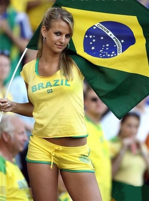 coupe du monde 2014 : supportrice la plus ..... Brasil10