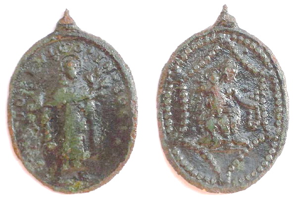 Recopilación medallas de Santo Domingo de Guzmán. Notas iconográficas. Corazz10