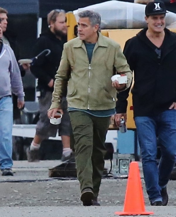 17 October 2014: George Clooney in Vancouver Gg14