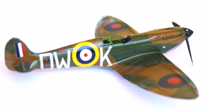 [Airfix] Supermarine Spitfire MkIa - Page 3 Dacals10