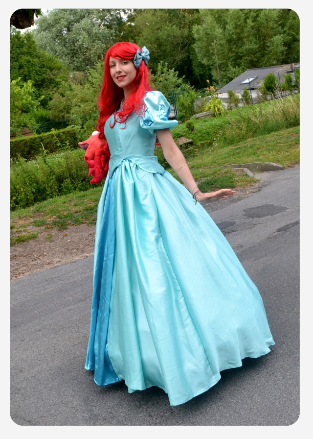 [costumes] Robes de Princesses et tenues de Princes - Page 3 Ariel_11