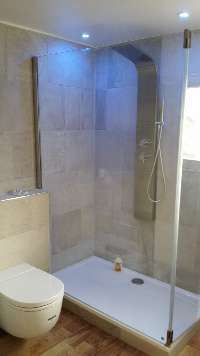 Besoin d'aide pour rénovation de salle de bain - Page 2 20140615
