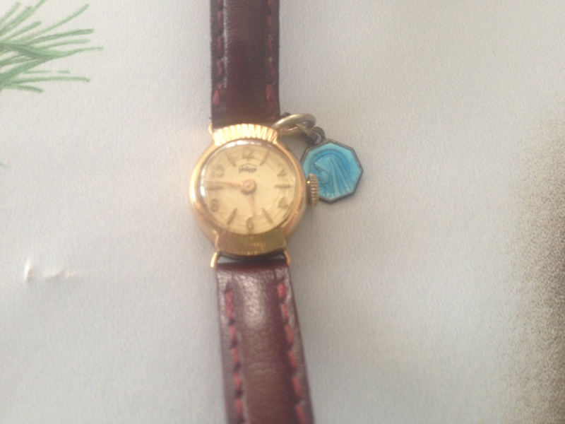 Breitling - [Ici TOPIC des demandes d'IDENTIFICATION et RENSEIGNEMENTS de vos montres] - Page 21 Photo_10
