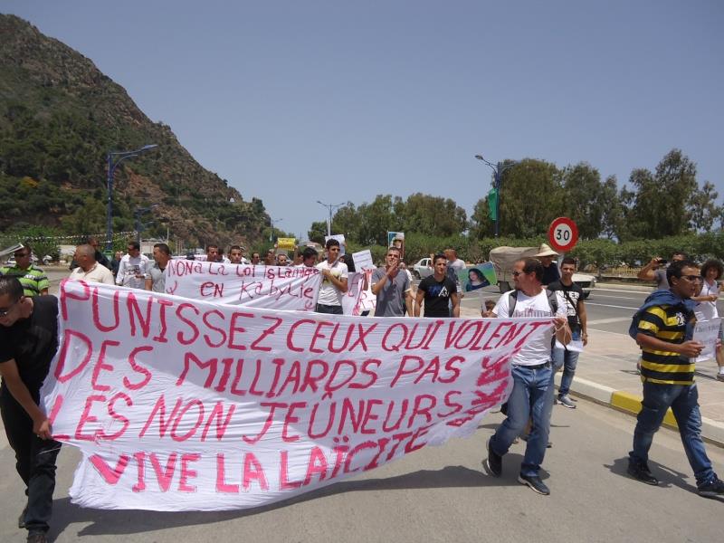 Laïcité : la lâcheté des partis kabyles  10520097