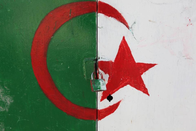  La radio française RMC surnomme les joueurs Algériens : “Al-Qaïdos”  1130