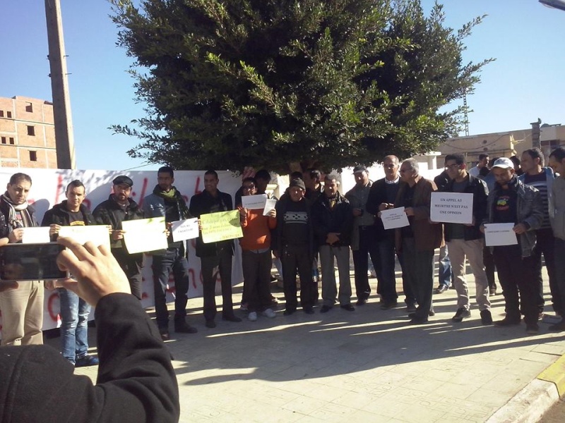 Rassemblement de solidarité avec Kamel Daoud à Aokas mardi 23 decembre 2014 - Page 3 1209