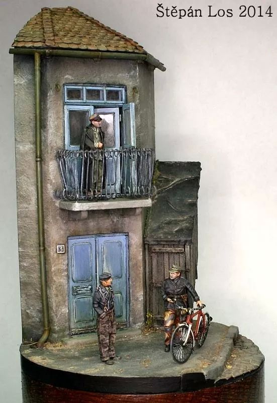 réalisation d'une base pour soldats WWII.1/35. Img_1011