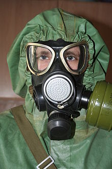 les masques de protections !!! se protéger contre les gaz !!! 220px-10