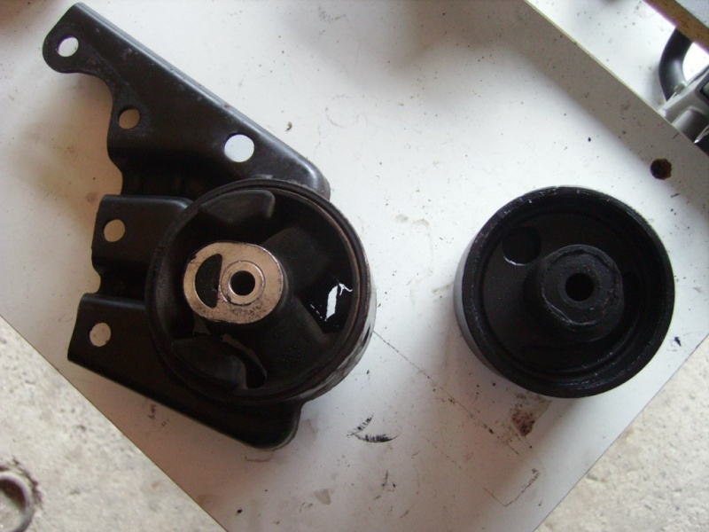 tuto remlacement 4 silens blocs moteur chrysler 2,5 td 98 Sb5110