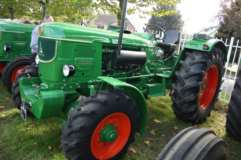 80 photos de la plus belle collection de tracteurs d'encetre Img_7030