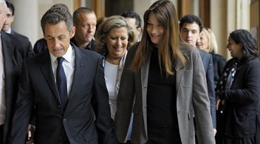 #TMCweb3 : #MasterBusinessF : Retour de Nicolas #Sarkozy : quand #Carla Bruni pique sa crise Carla_10