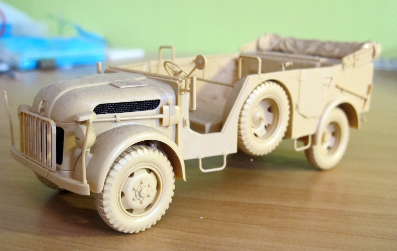 "German Steyr Type 1500A/01 & Africa Corps Infantry At Rest" - TAMIYA 35305 - 1/35 Img_4617