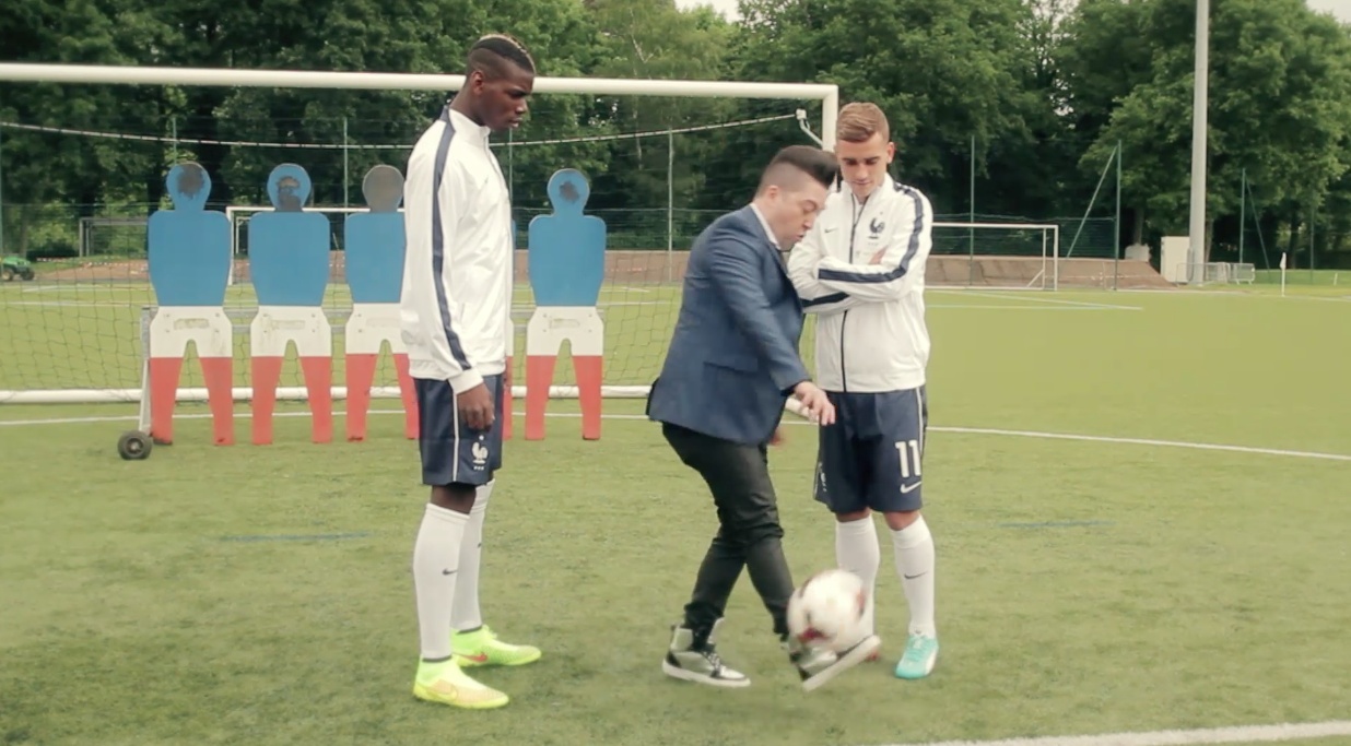 Images Chris Marques juge l'équipe de France sur une samba concours de jongles #CDM2014 #Bresil2014 Captur27