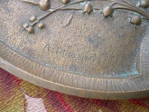 signature bronze Lequip11