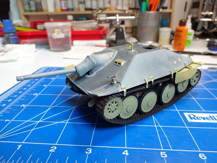 Bruno (Nobru) : Sd.Kfz. 138/2 Hetzer Russkaya Osvoditelnaya Armiya en Tchécoslovaquie en Mai 1945.  [ ITALERI 1/35° ] + P.D. [ ABER 35112 + 35114] ( Terminé ). - Page 2 Dsc00525