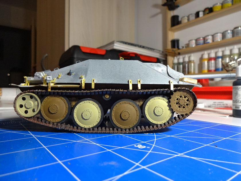 Bruno (Nobru) : Sd.Kfz. 138/2 Hetzer Russkaya Osvoditelnaya Armiya en Tchécoslovaquie en Mai 1945.  [ ITALERI 1/35° ] + P.D. [ ABER 35112 + 35114] ( Terminé ). - Page 2 Dsc00535