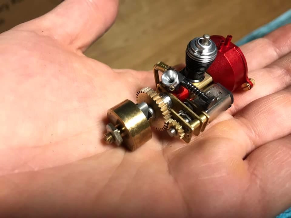 How to build an electric starter, using a Cox. 010 engine :) 80315710