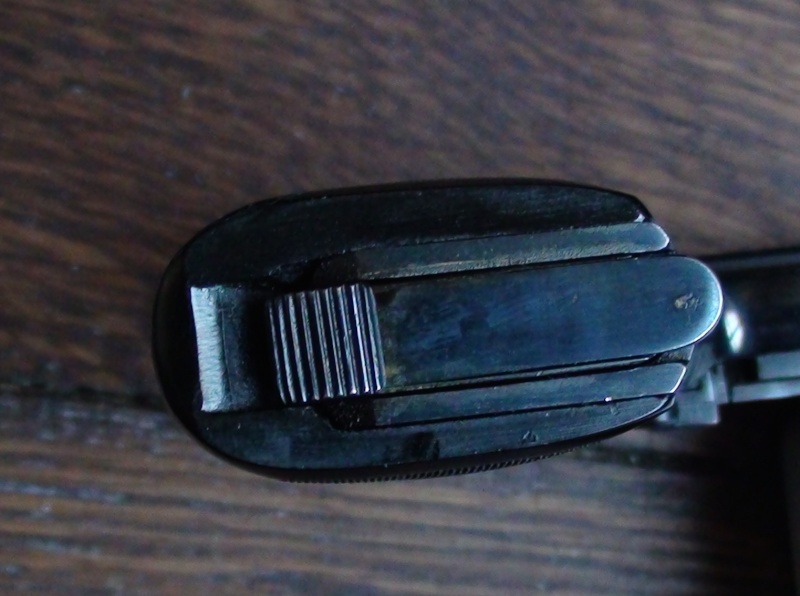 Identification: Mauser Mod. 1910, 1910/14 ou 1934? Dsc01014