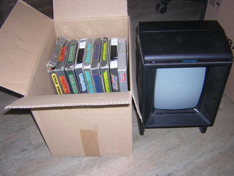 [EST] Vectrex fonctionnelle avec 2 manettes et 9 jeux  Dscn5810