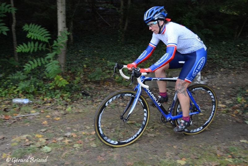 FSGT Cyclo-cross de Draveil 4ème Catégorie et Féminines 12 Octobre 2014 Dsc_0224