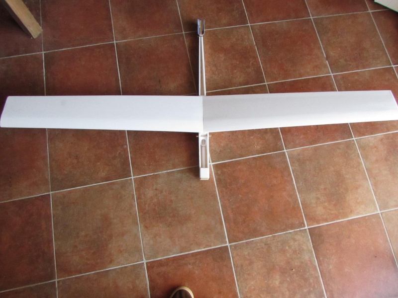 Construction du polytwo, moto-planeur 2 axes V-tail 150cm en dépron - Page 3 Img_4711
