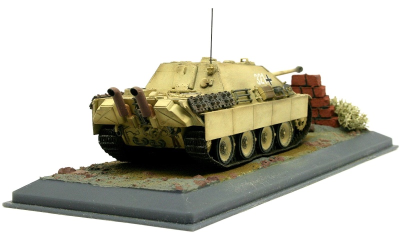 [TRUMPETER]  Panzerjäger V  "Jagdpanther" Ausf. G2 (Sd.Kfz.  173) (44) Sdkfz112