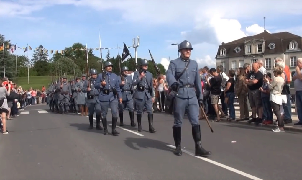 DETAILS DES TENUES WW1 ET WW2  Dzofil10