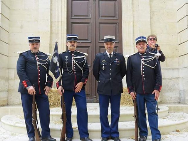 MANOSQUE (04)  COMMÉMORATION DU CENTENAIRE  Le_col10