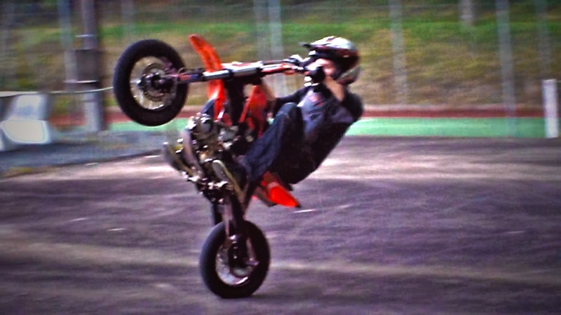 [Mon Stunt] PitBike Stunt - Vidéos P.2 - DU FAT P.4 !!! Vlc_2037