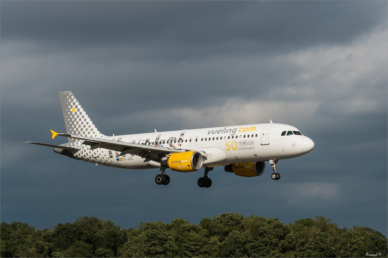 [13/07/2014] Airbus A320 (EC-JZQ) Vueling Airlines "I want to Vueling" Img_0010