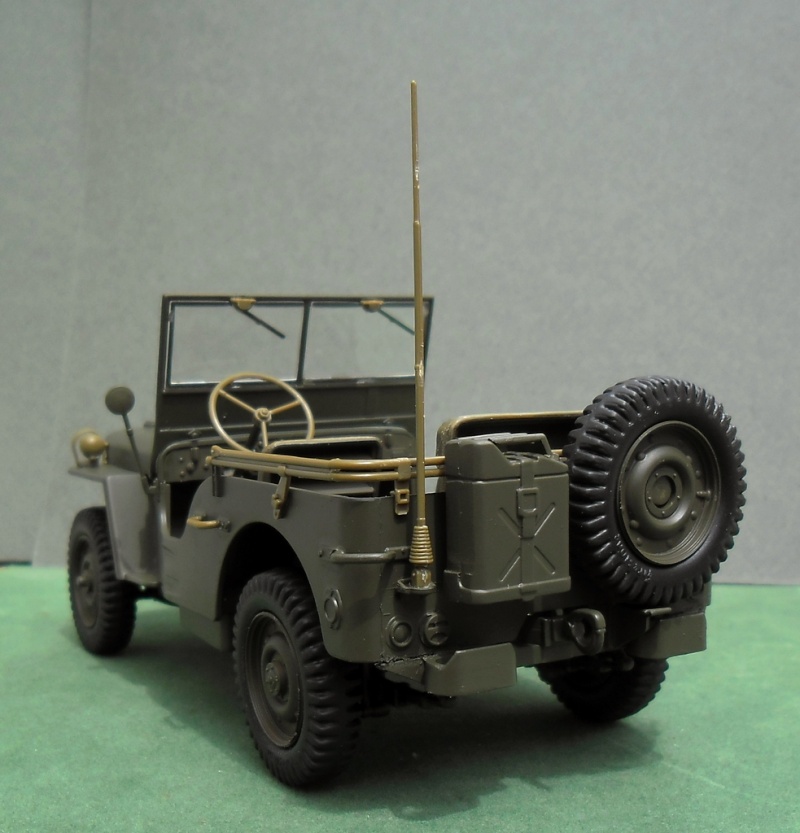 Jeep Willys "Short Stop" Italeri 1/24 (finie) - Page 3 30060012