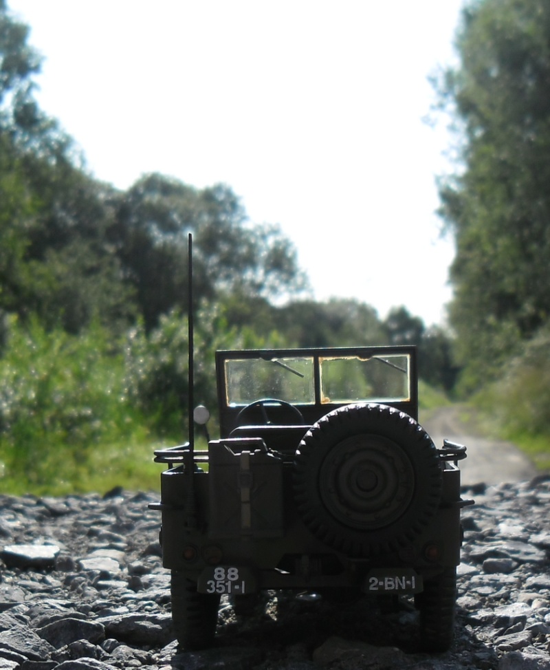 Jeep Willys "Short Stop" Italeri 1/24 "In situ" - Page 2 Jeep_015