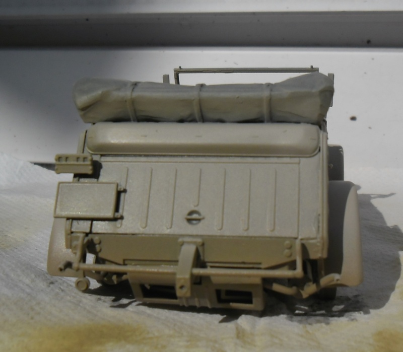 Kübelwagen Type 82 "DAK" Hasegawa 1/24 (terminée) - Page 6 Peint_15